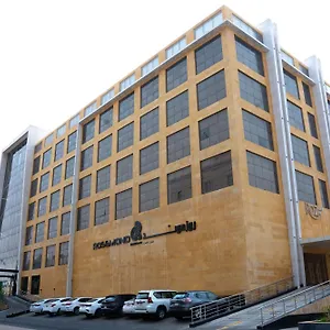 عنوان الحمراء فندق جدة